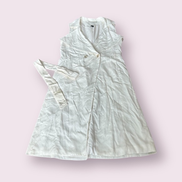 White House Black Market Jackets & Blazers - Women’s White House Black Market Cream Long Blazer Vest Duster Size Small